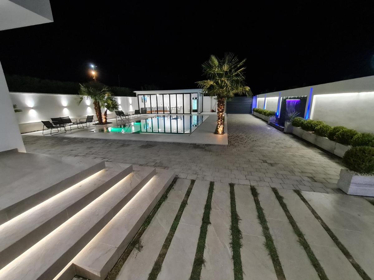 Lt Luxury Villa Rrushkull  Exteriér fotografie